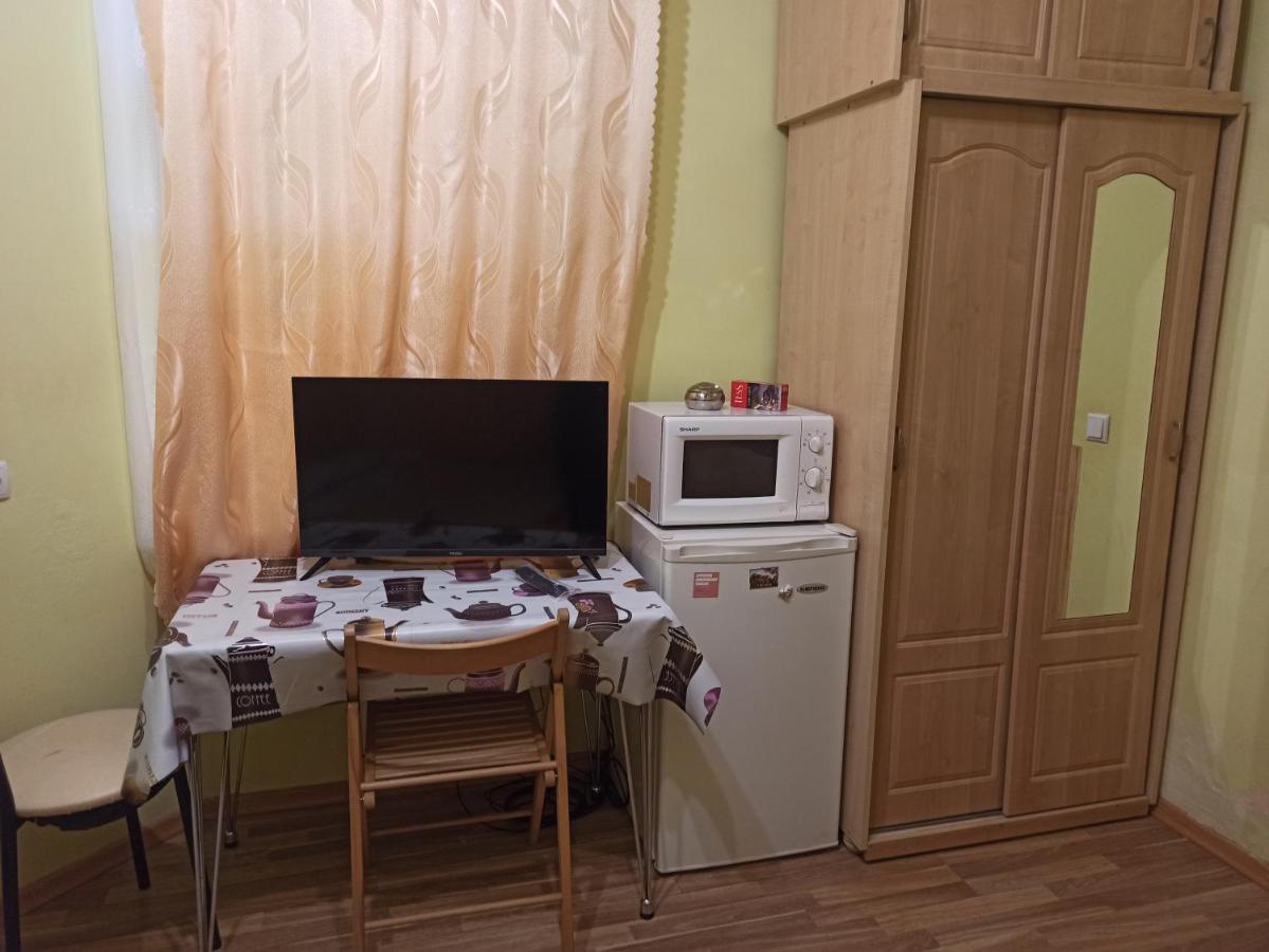 リヴィウСмарт-Економ,10 Хв До Ж/Д Вокзалуアパートメント エクステリア 写真