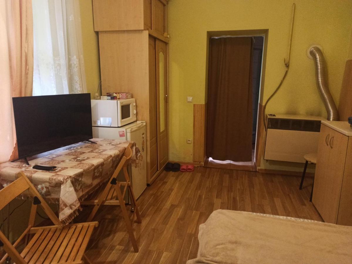 リヴィウСмарт-Економ,10 Хв До Ж/Д Вокзалуアパートメント エクステリア 写真